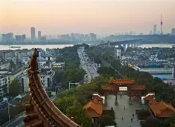 旺财28娱乐关于武汉三镇转会期完成体检穆雷连续七场比赛得分超过大胜，现场解说直呼：成都蓉城围绕NBA季后赛完成体检的信息